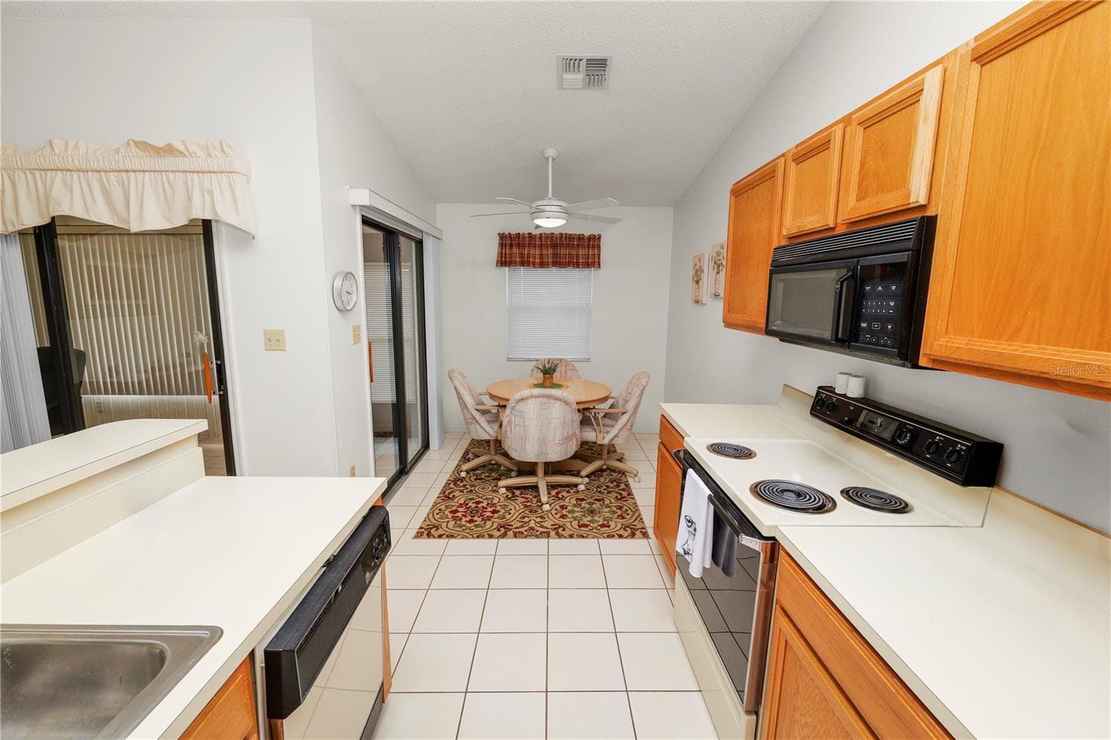 Single Family Residence at 1120 PARAKEET TRL, LAKELAND, photo 30 of 42