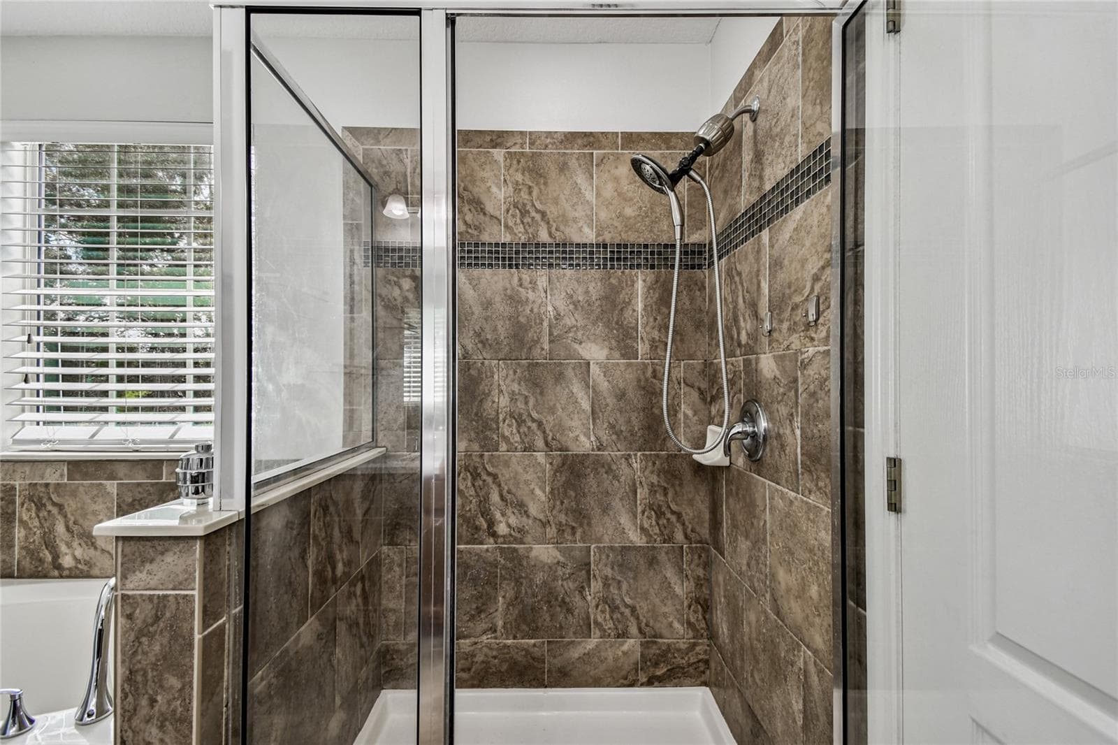 Primary Shower - 2641 RIVER LANDING DR, SANFORD