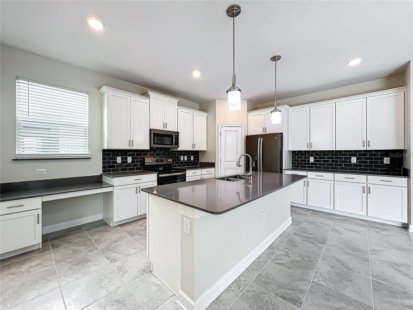 Single Family Residence at 11974 HOMETOWN PL, ORLANDO, photo 28 of 72