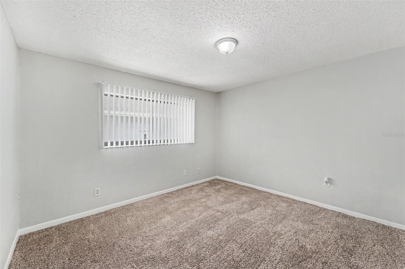 Single Family Residence at 4386 CRAIGDARRAGH AVE, SPRING HILL, photo 13 of 20