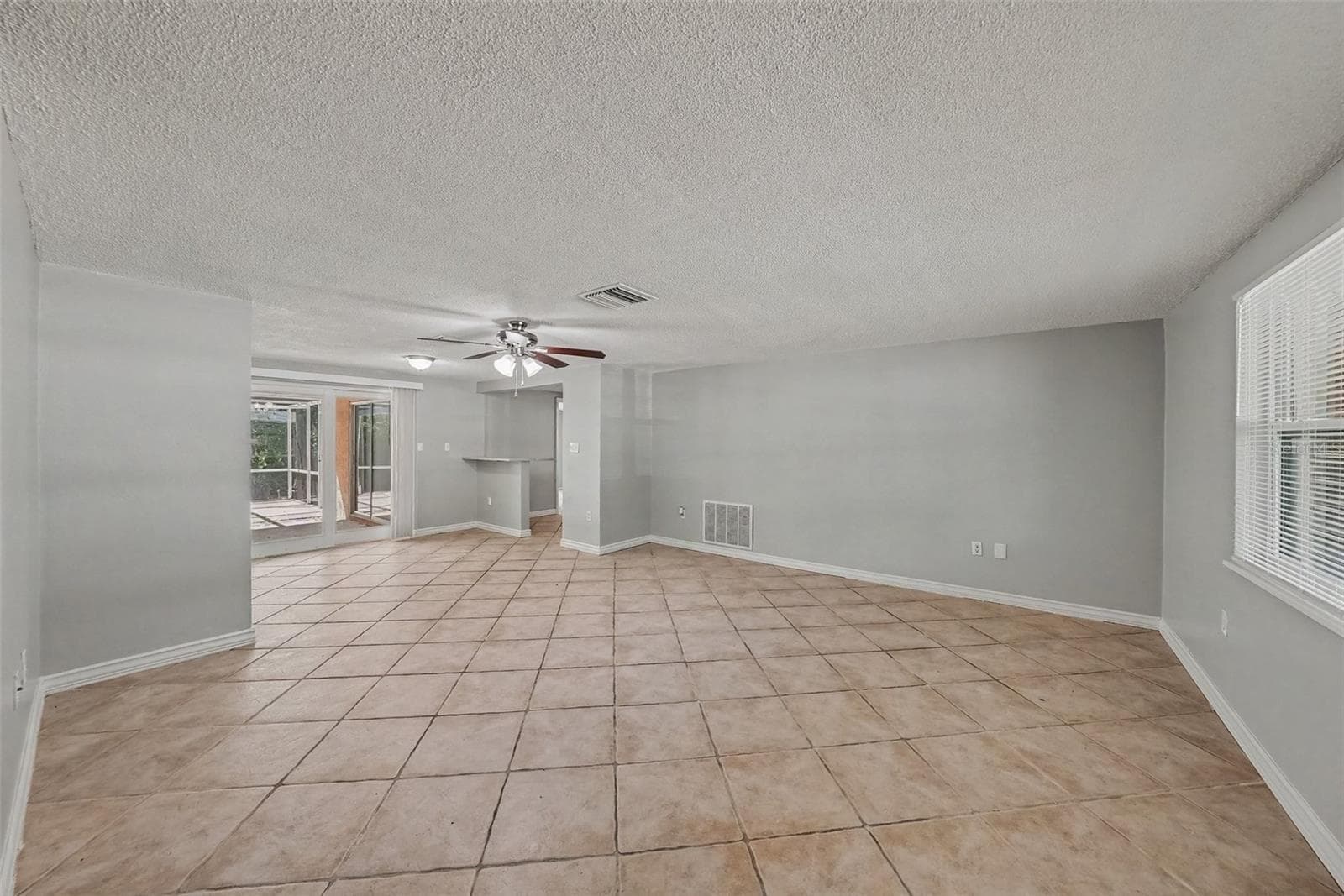 Single Family Residence at 2641 FLINTWOOD DR, HOLIDAY, photo 3 of 19