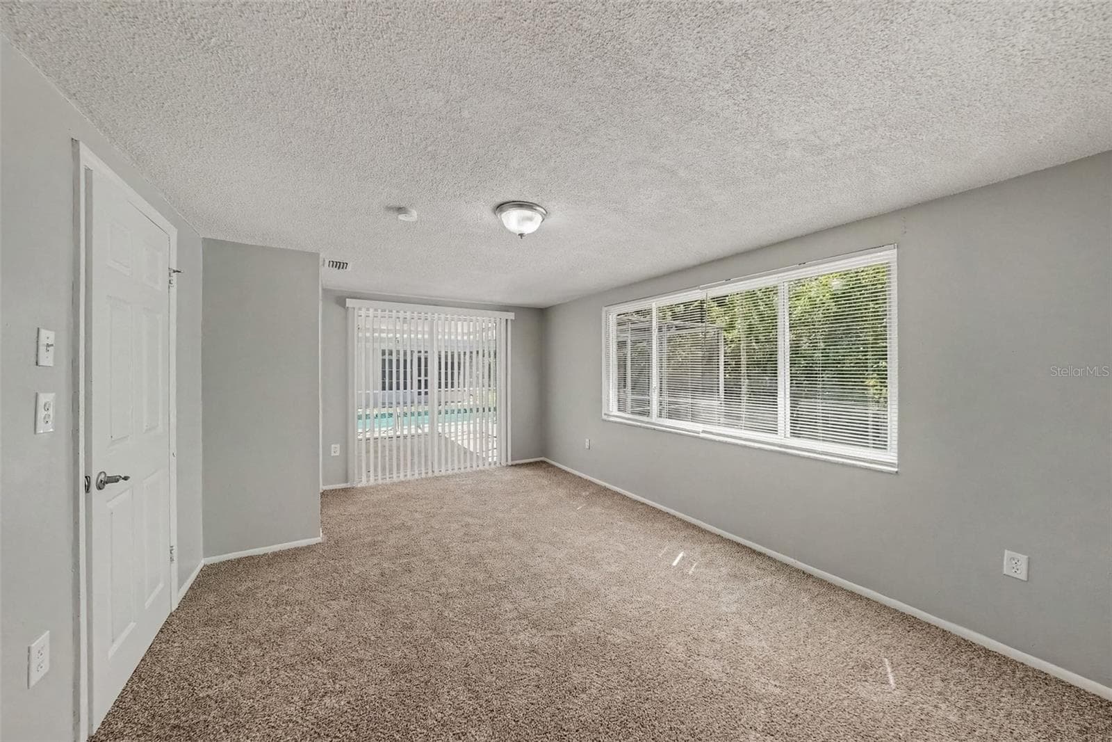 Single Family Residence at 2641 FLINTWOOD DR, HOLIDAY, photo 11 of 19