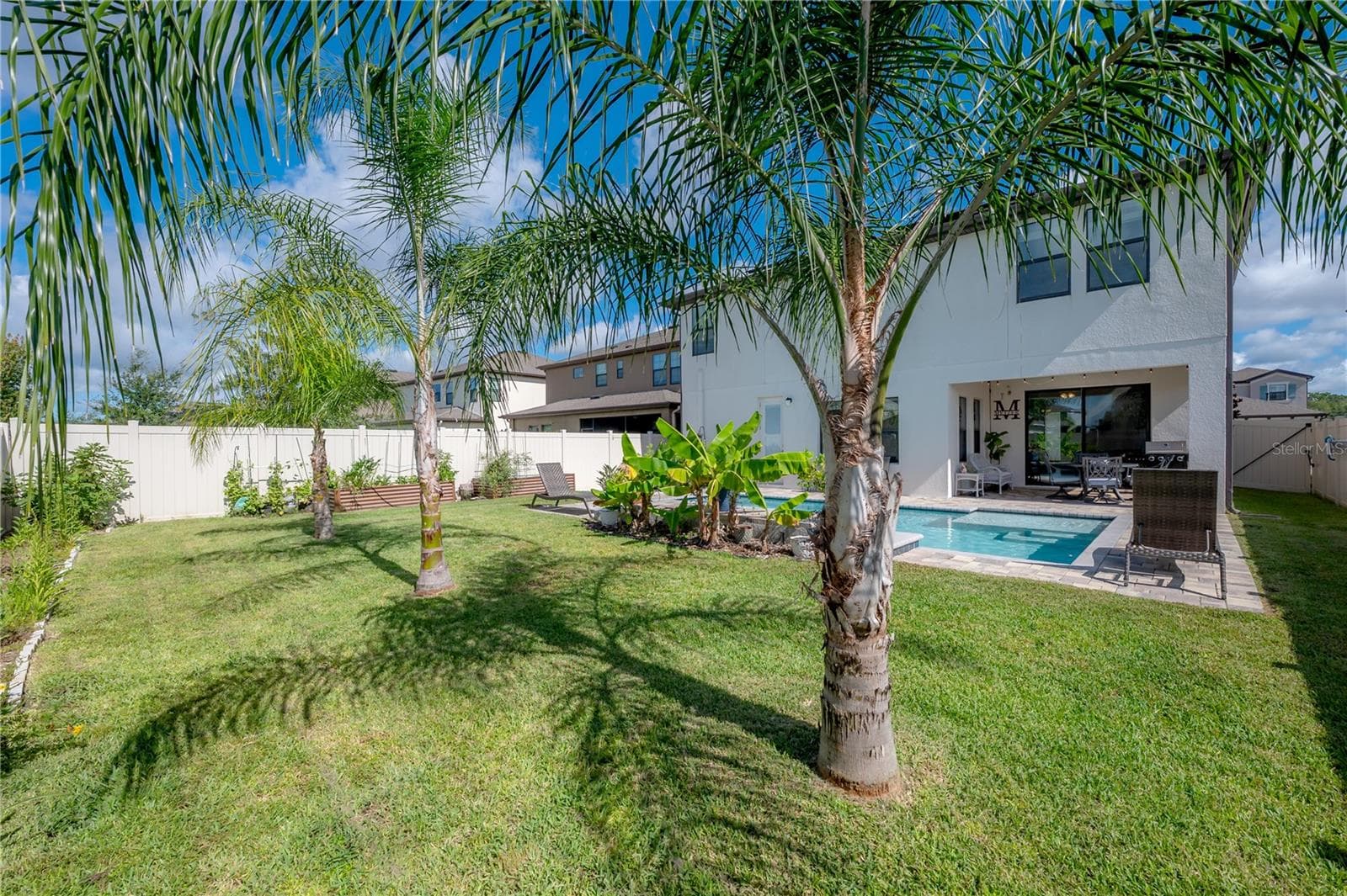 Single Family Residence at 14627 RED CASTLE AVE, LITHIA, photo 16 of 62