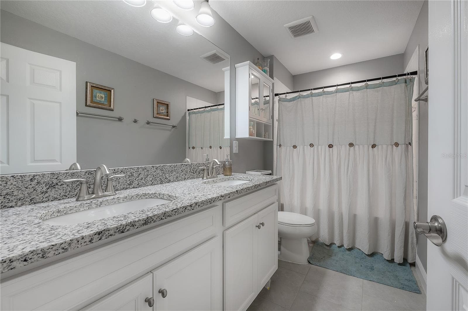 Single Family Residence at 14627 RED CASTLE AVE, LITHIA, photo 52 of 62