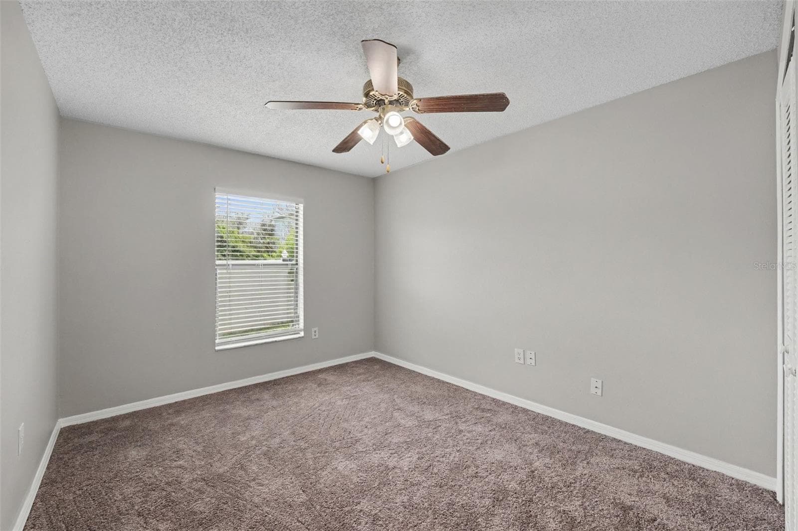 Single Family Residence at 32 YORK CT, KISSIMMEE, photo 12 of 18
