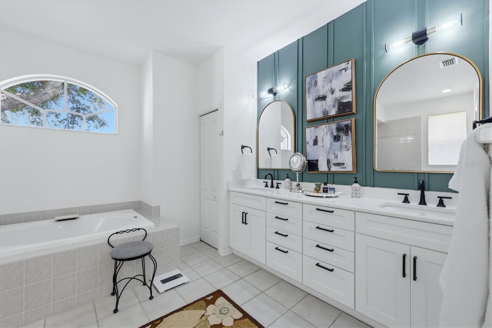 Primary bath - 8857 HAVENRIDGE DR, SARASOTA