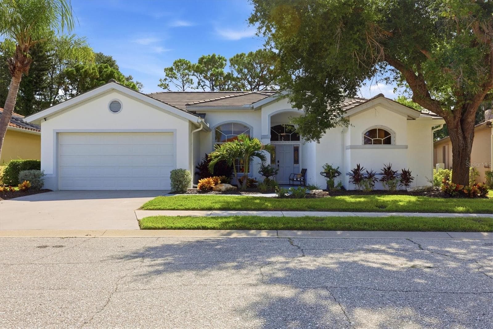 Front view - 8857 HAVENRIDGE DR, SARASOTA