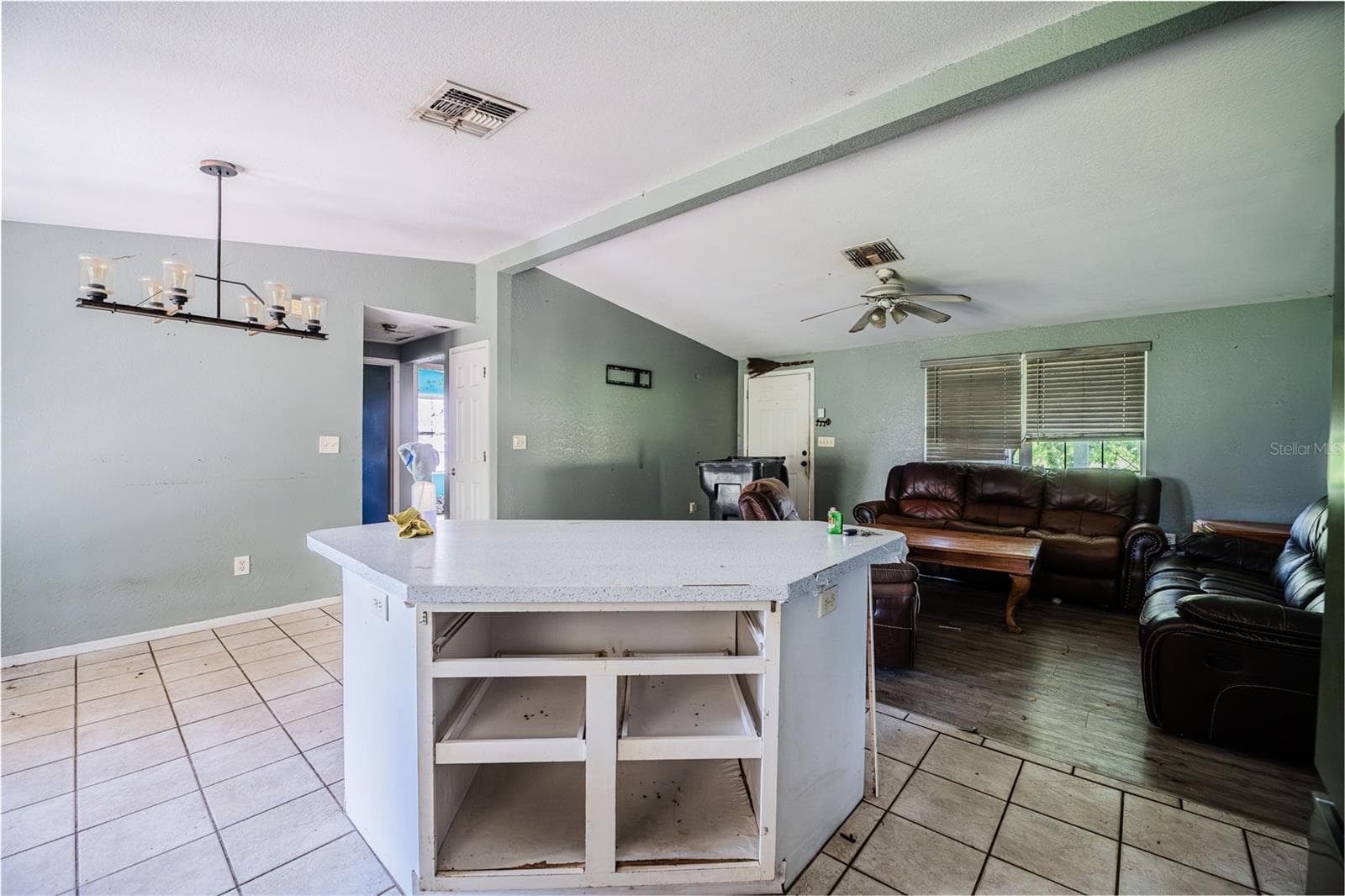 Single Family Residence at 276 TAYLOR ST, LAKE WALES, photo 5 of 32
