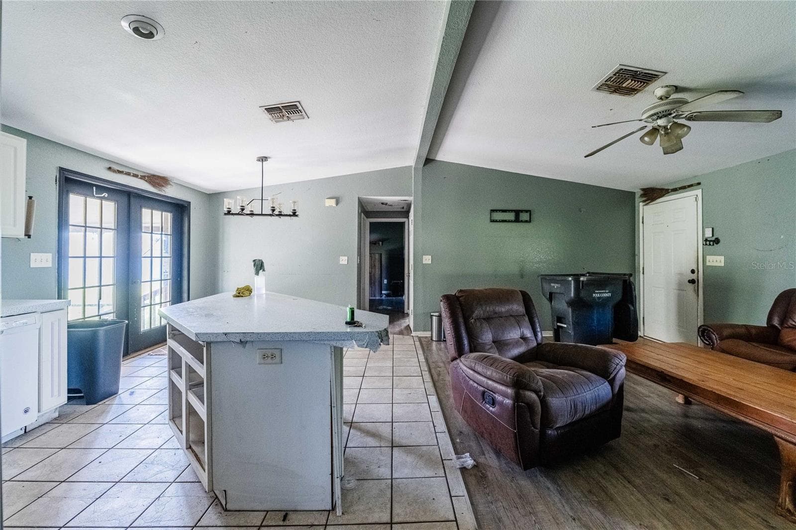 Single Family Residence at 276 TAYLOR ST, LAKE WALES, photo 8 of 32