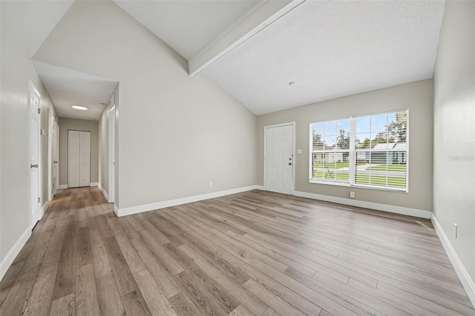Single Family Residence at 117 SNAPDRAGON CT, KISSIMMEE, photo 3 of 16
