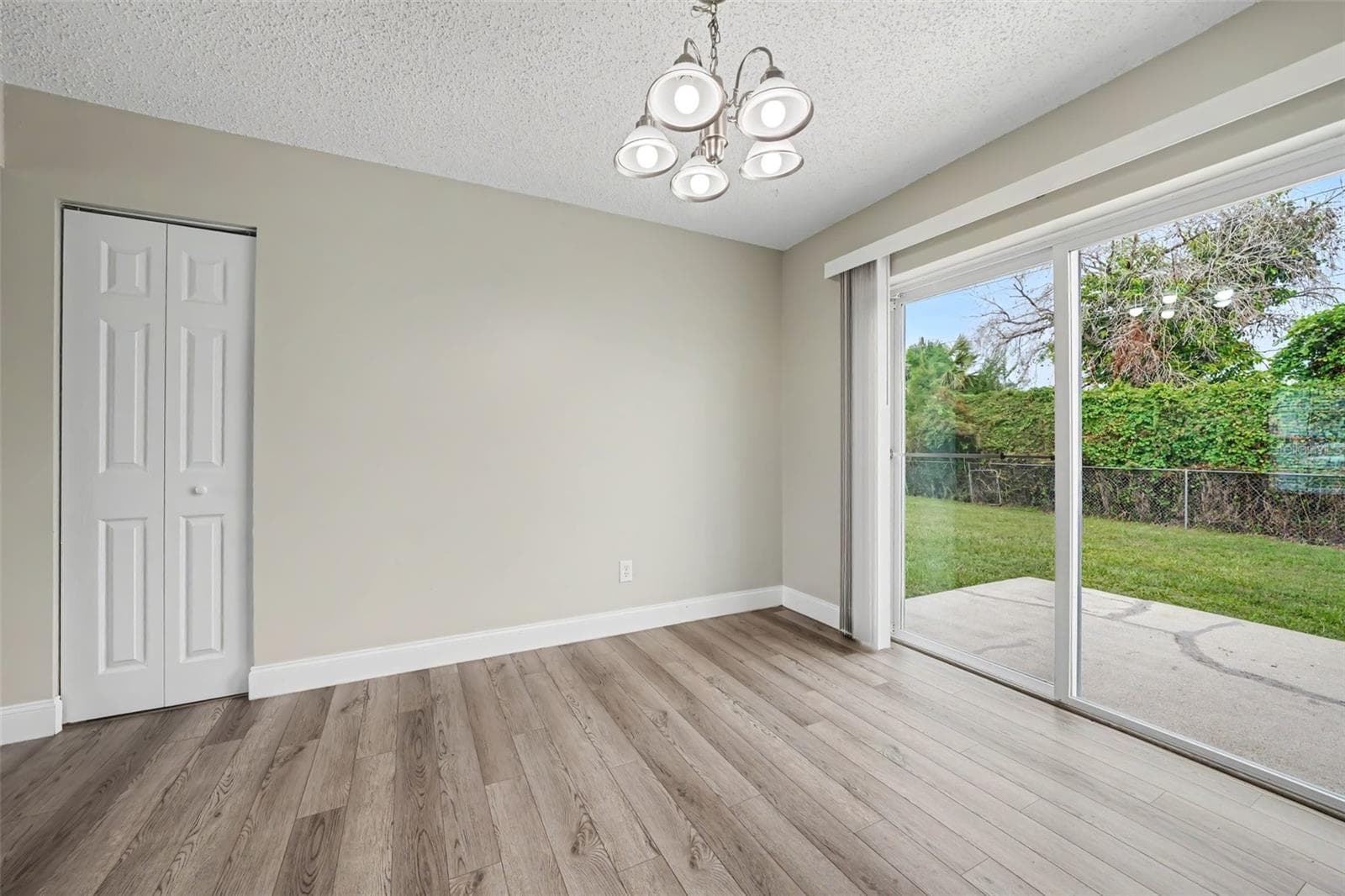Single Family Residence at 117 SNAPDRAGON CT, KISSIMMEE, photo 4 of 16