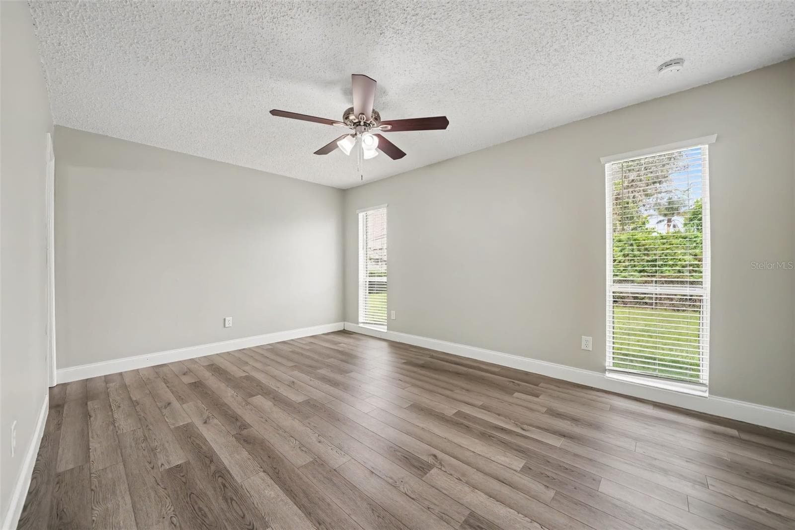 Single Family Residence at 117 SNAPDRAGON CT, KISSIMMEE, photo 8 of 16