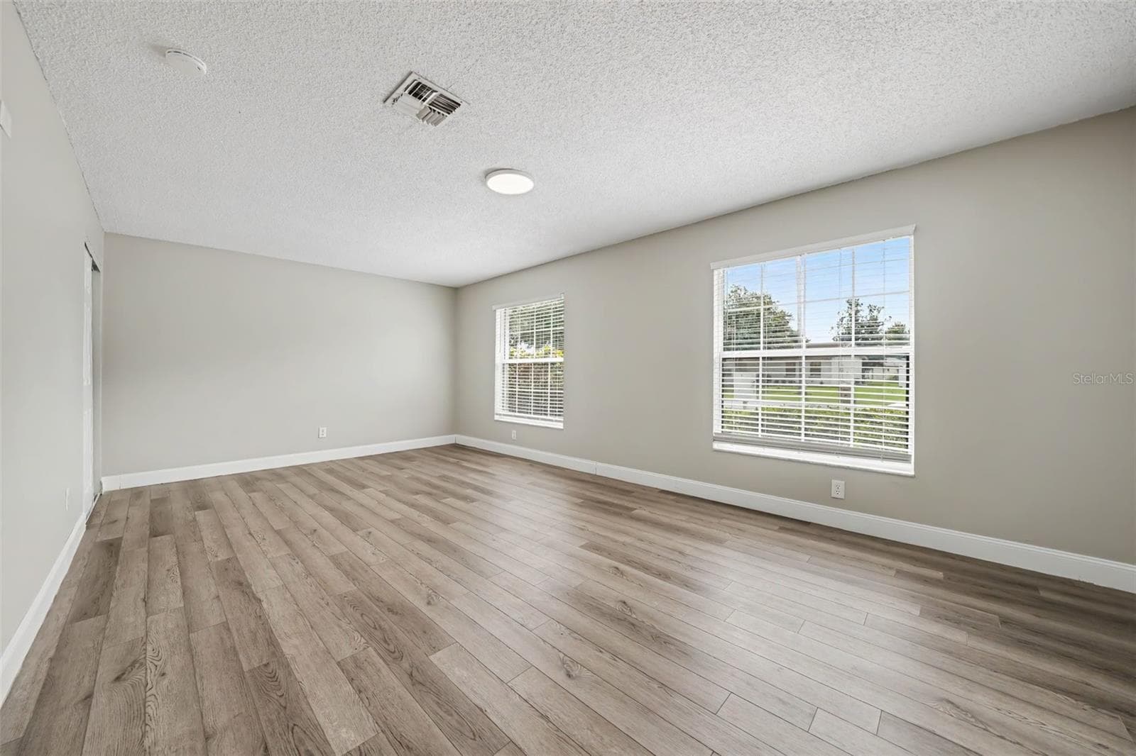Single Family Residence at 117 SNAPDRAGON CT, KISSIMMEE, photo 10 of 16