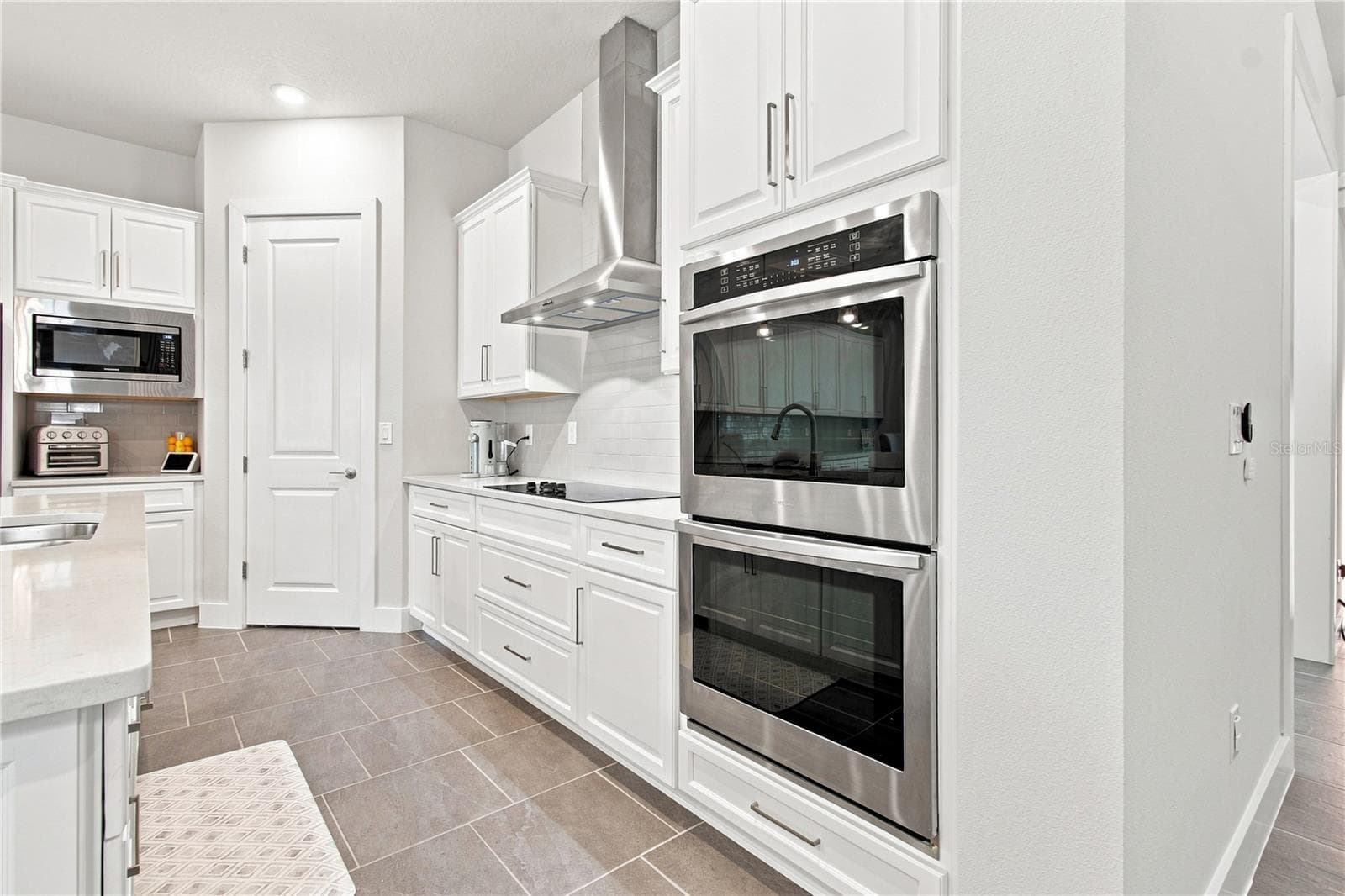 8699 Ivy Stark Blvd - Kitchen - 8699 IVY STARK BLVD, WESLEY CHAPEL