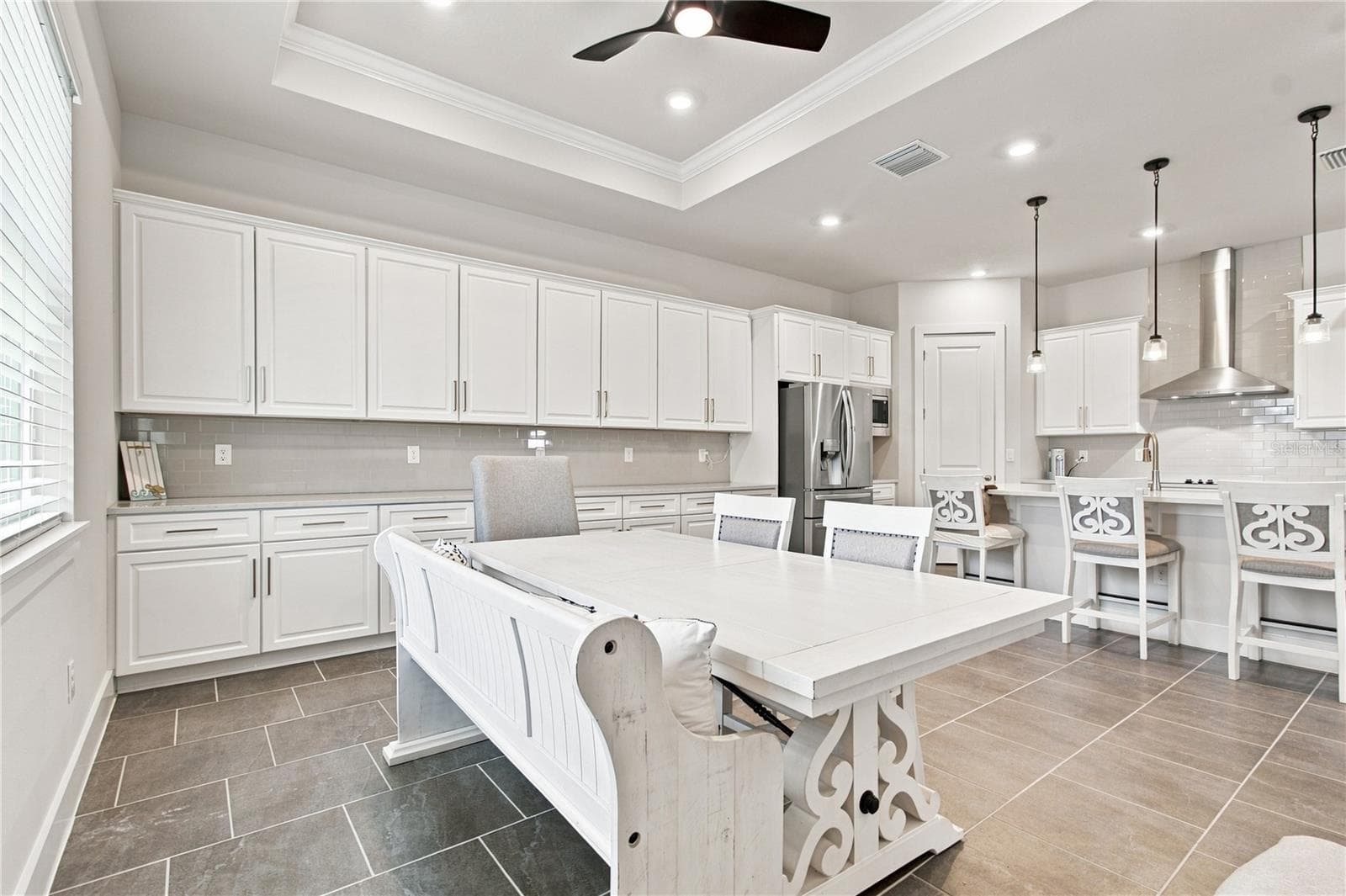 8699 Ivy Stark Blvd - Dining - 8699 IVY STARK BLVD, WESLEY CHAPEL