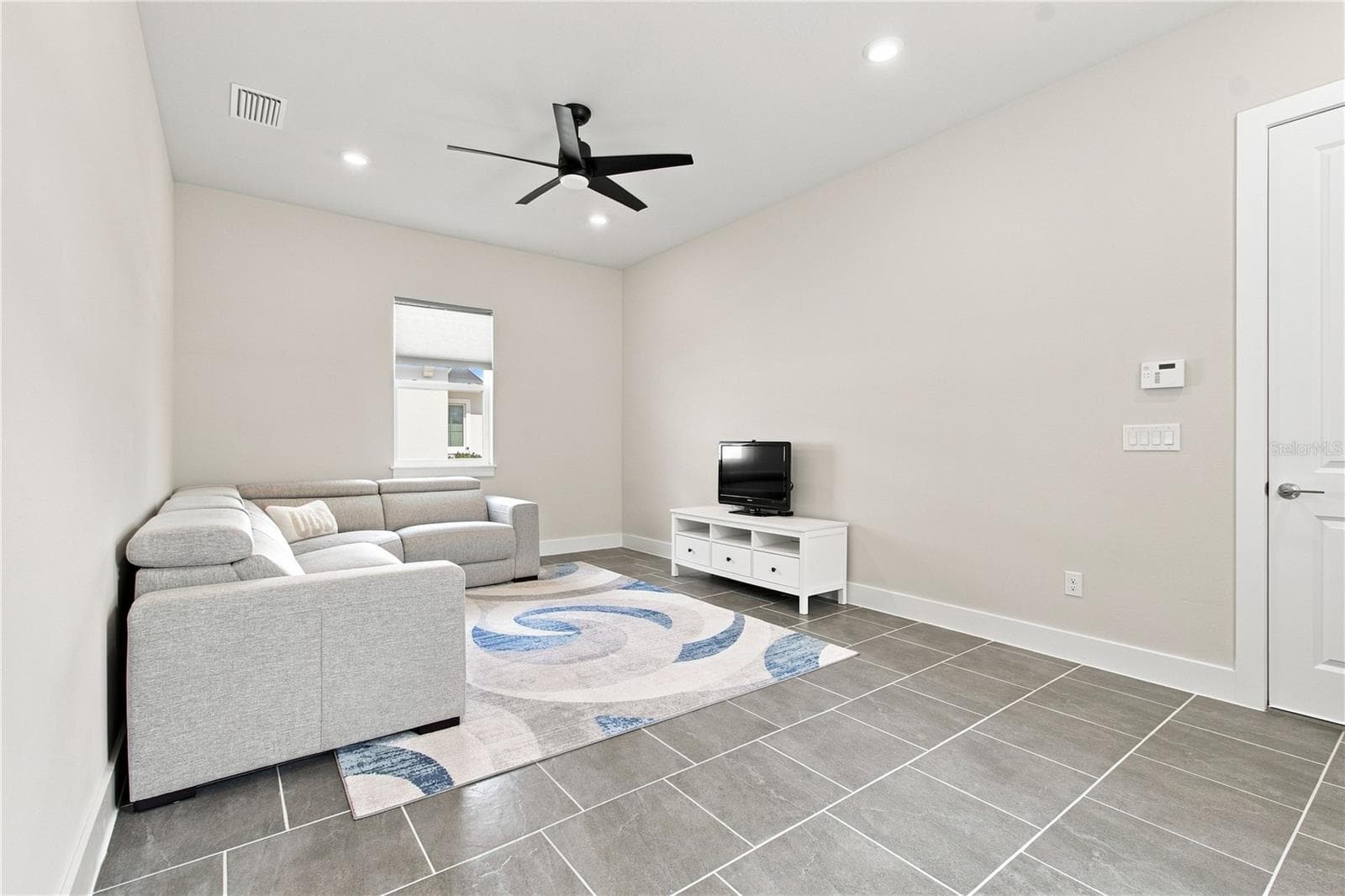 8699 Ivy Stark Blvd - In Law Suite Living - 8699 IVY STARK BLVD, WESLEY CHAPEL
