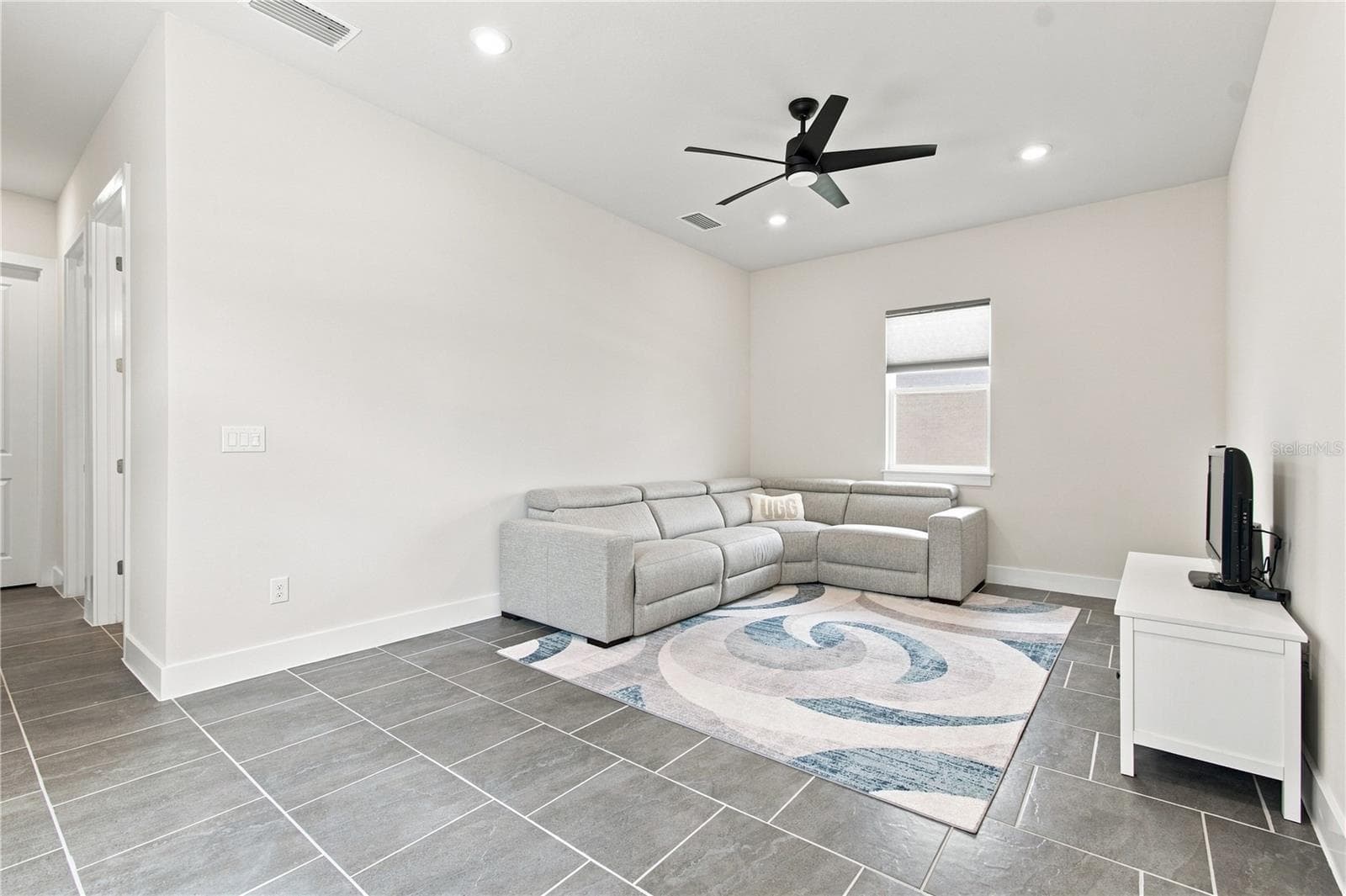 8699 Ivy Stark Blvd - In Law Suite Living - 8699 IVY STARK BLVD, WESLEY CHAPEL