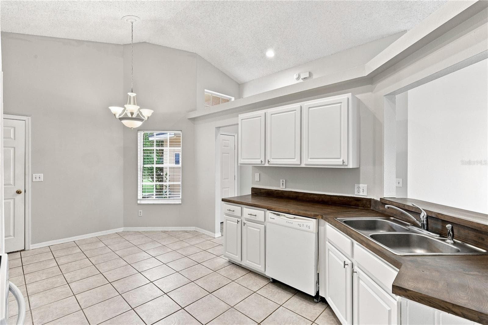 Single Family Residence at 2117 FISH EAGLE ST, CLERMONT, photo 16 of 44