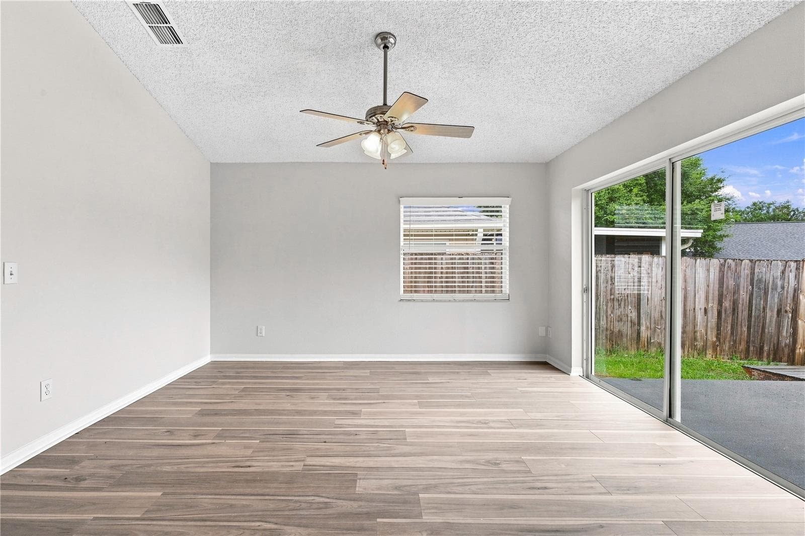 Single Family Residence at 2117 FISH EAGLE ST, CLERMONT, photo 27 of 44