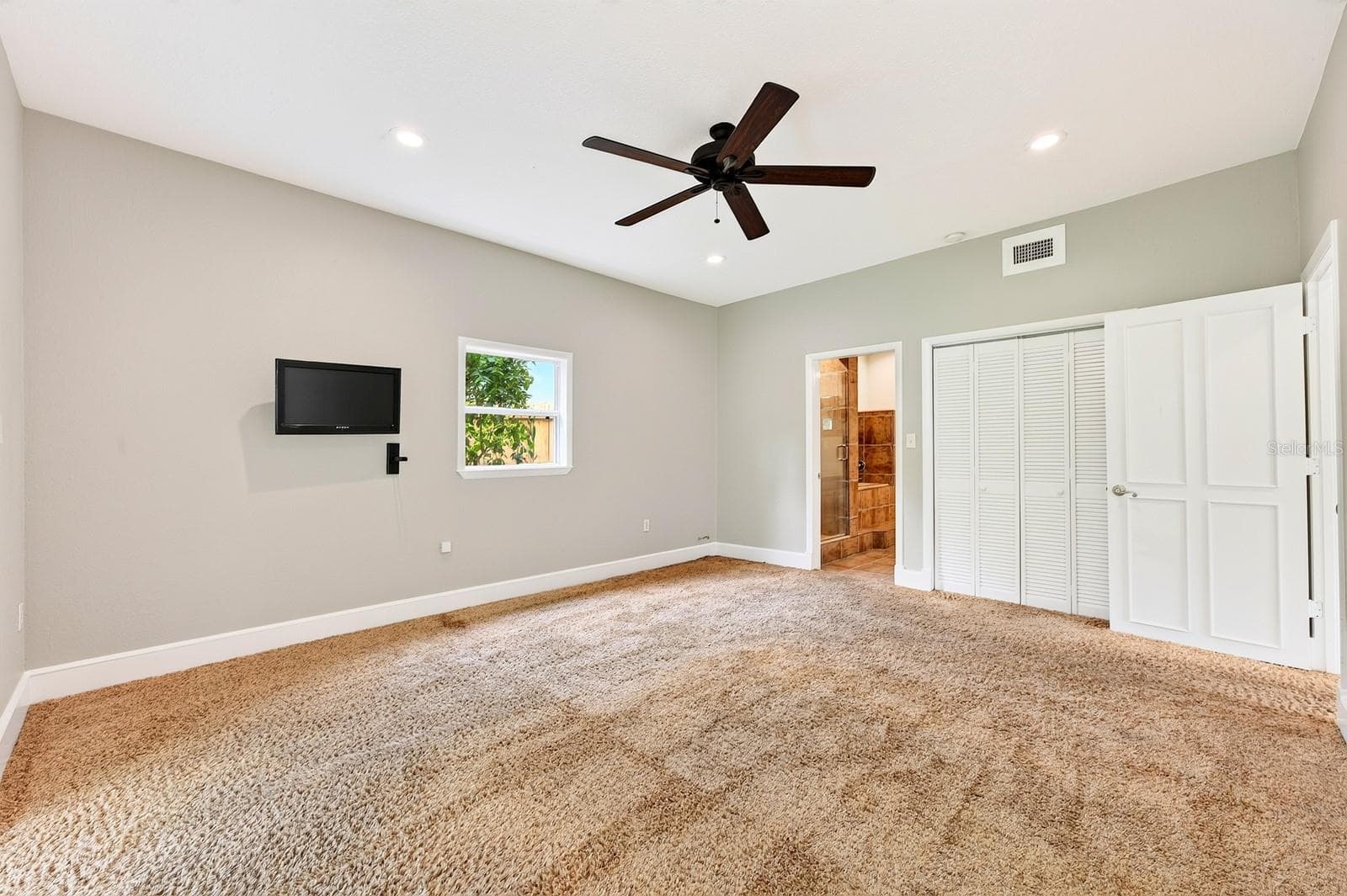 Primary Suite. - 1212 ELMWOOD ST, ORLANDO