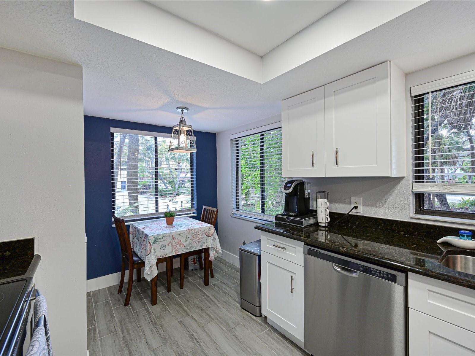 Condominium at 3904 MOURNING DOVE DR #225, BRADENTON, photo 7 of 24