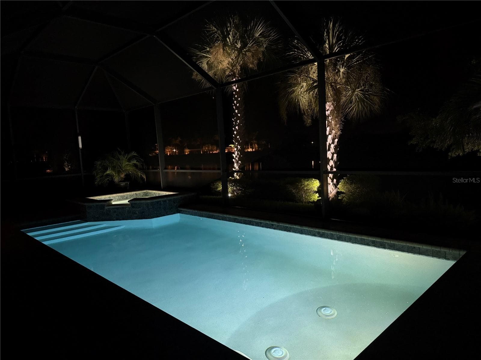 Automatic Uplighting in the front and back of property at night. - 13061 RINELLA ST, VENICE