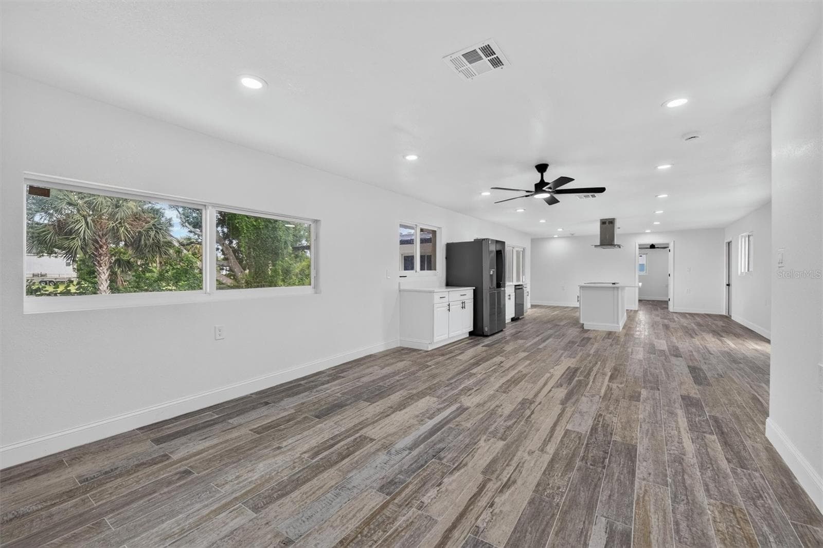 Single Family Residence at 801 MARLIN DR, PUNTA GORDA, photo 12 of 37