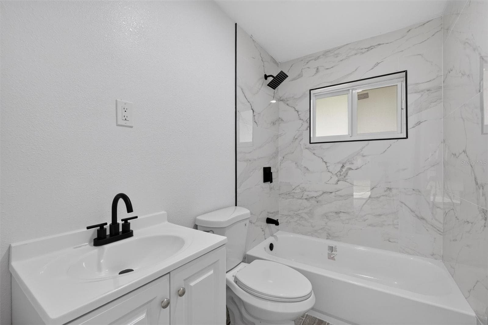 Single Family Residence at 801 MARLIN DR, PUNTA GORDA, photo 17 of 37