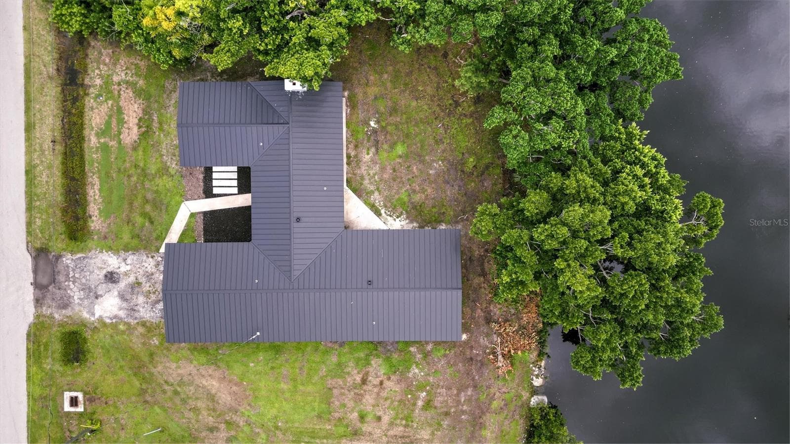 Single Family Residence at 801 MARLIN DR, PUNTA GORDA, photo 33 of 37