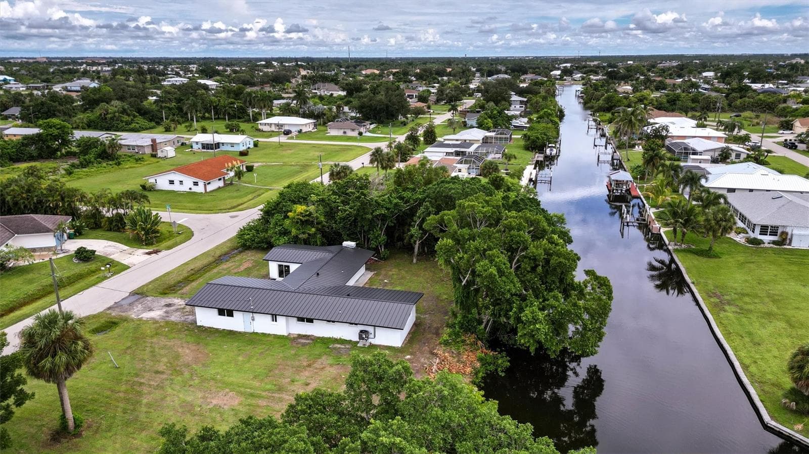 Single Family Residence at 801 MARLIN DR, PUNTA GORDA, photo 34 of 37