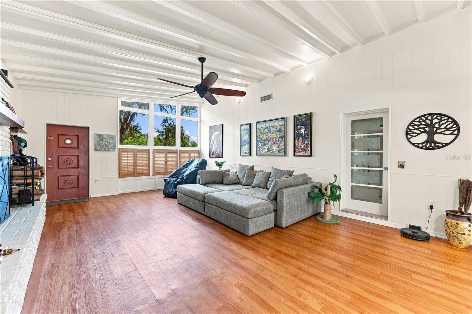Living room and front door - 809 E RIVER DR, TEMPLE TERRACE