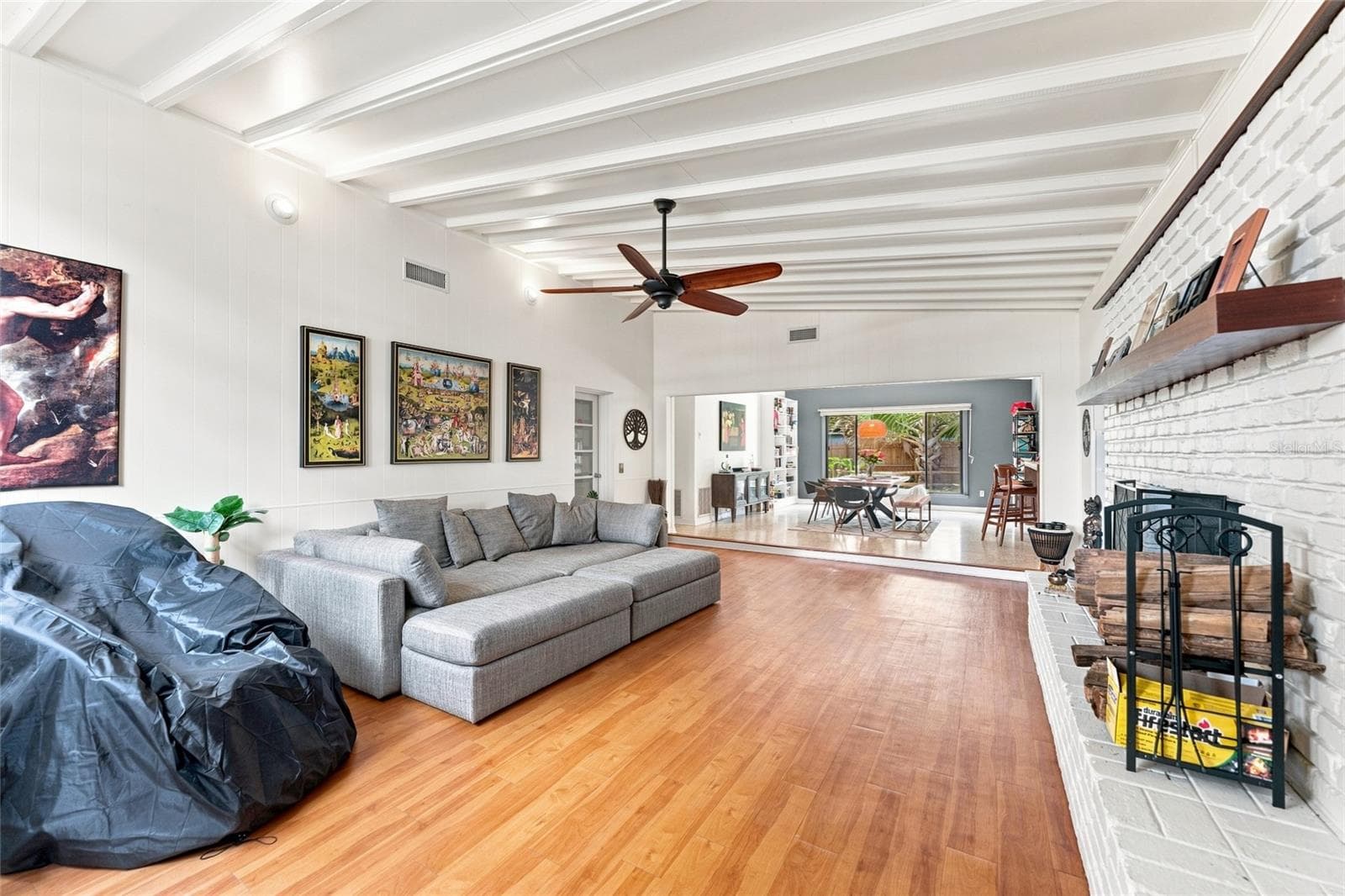 Living room into dining room - 809 E RIVER DR, TEMPLE TERRACE