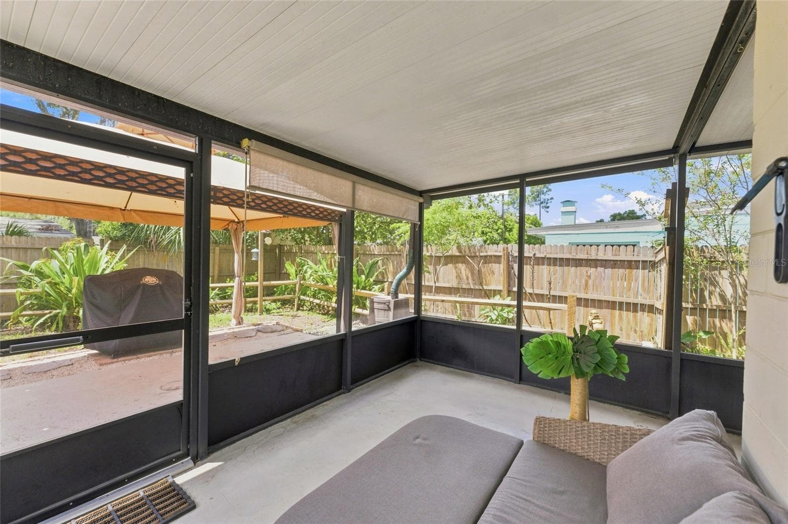 Single Family Residence at 809 E RIVER DR, TEMPLE TERRACE, photo 36 of 50