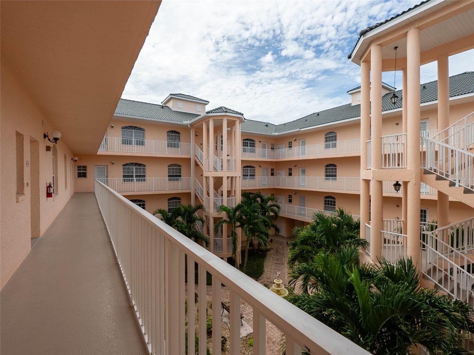 Condominium at 1709 GONDOLA PARK DR #1709, VENICE, photo 2 of 76