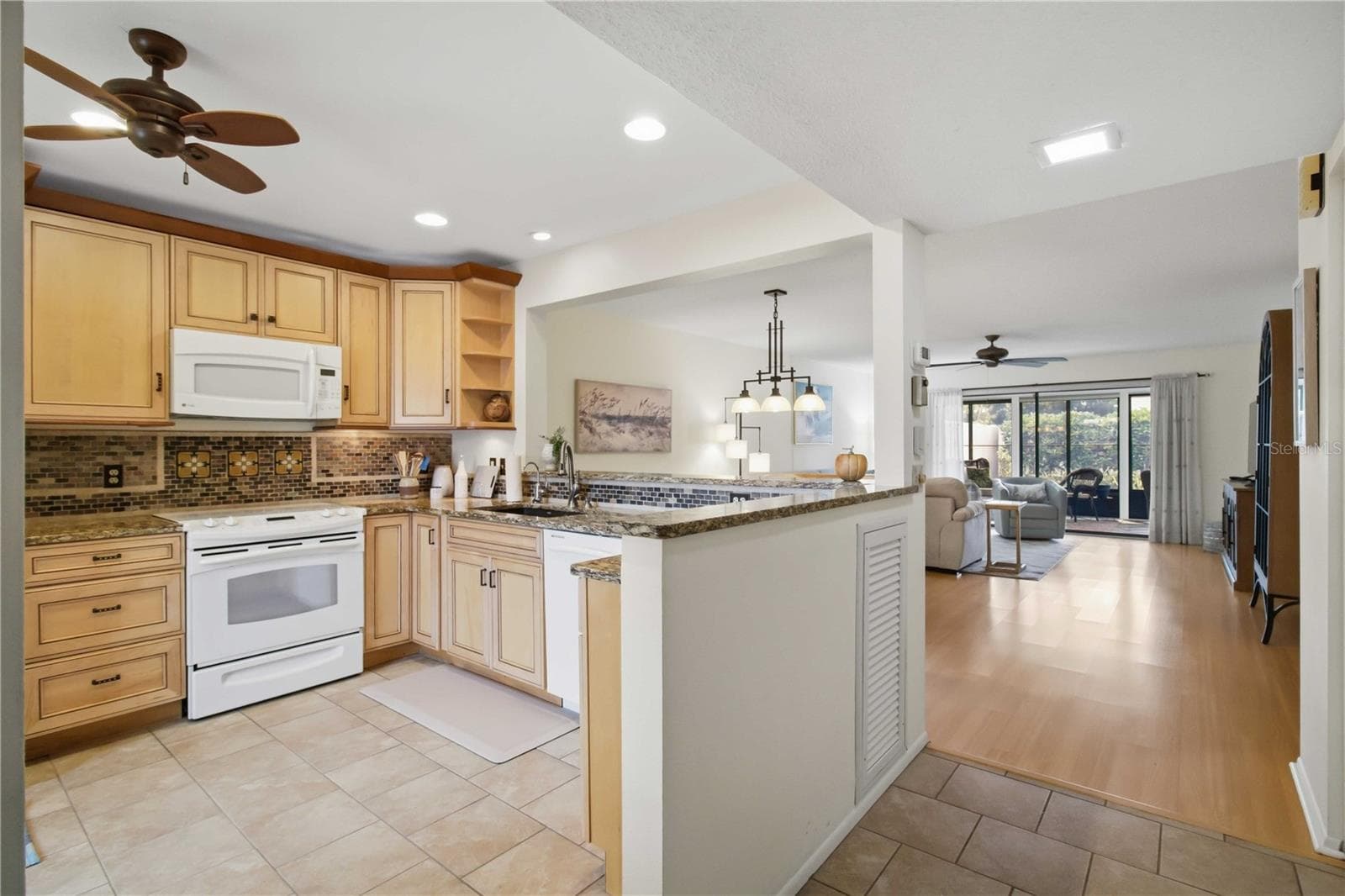 Condominium at 503 SPRING LAKES BLVD #503, BRADENTON, photo 8 of 26