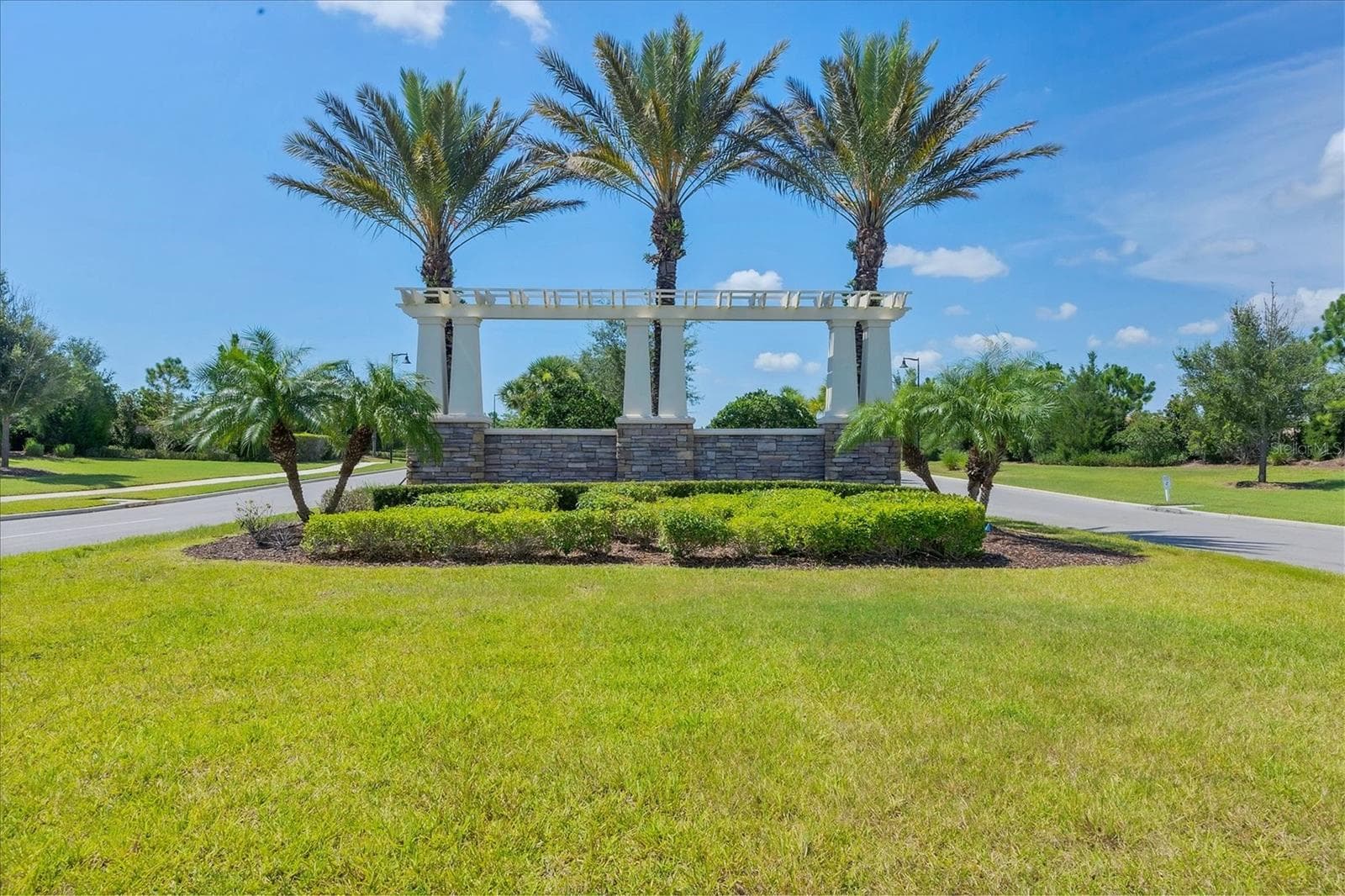 Single Family Residence at 16714 ELLSWORTH AVE, LAKEWOOD RANCH, photo 66 of 96