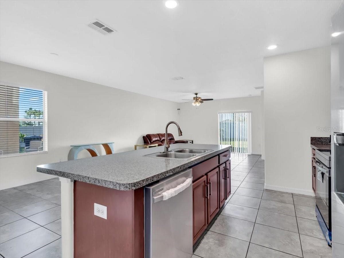 Single Family Residence at 4924 REFLECTING POND CIR, WIMAUMA, photo 21 of 66