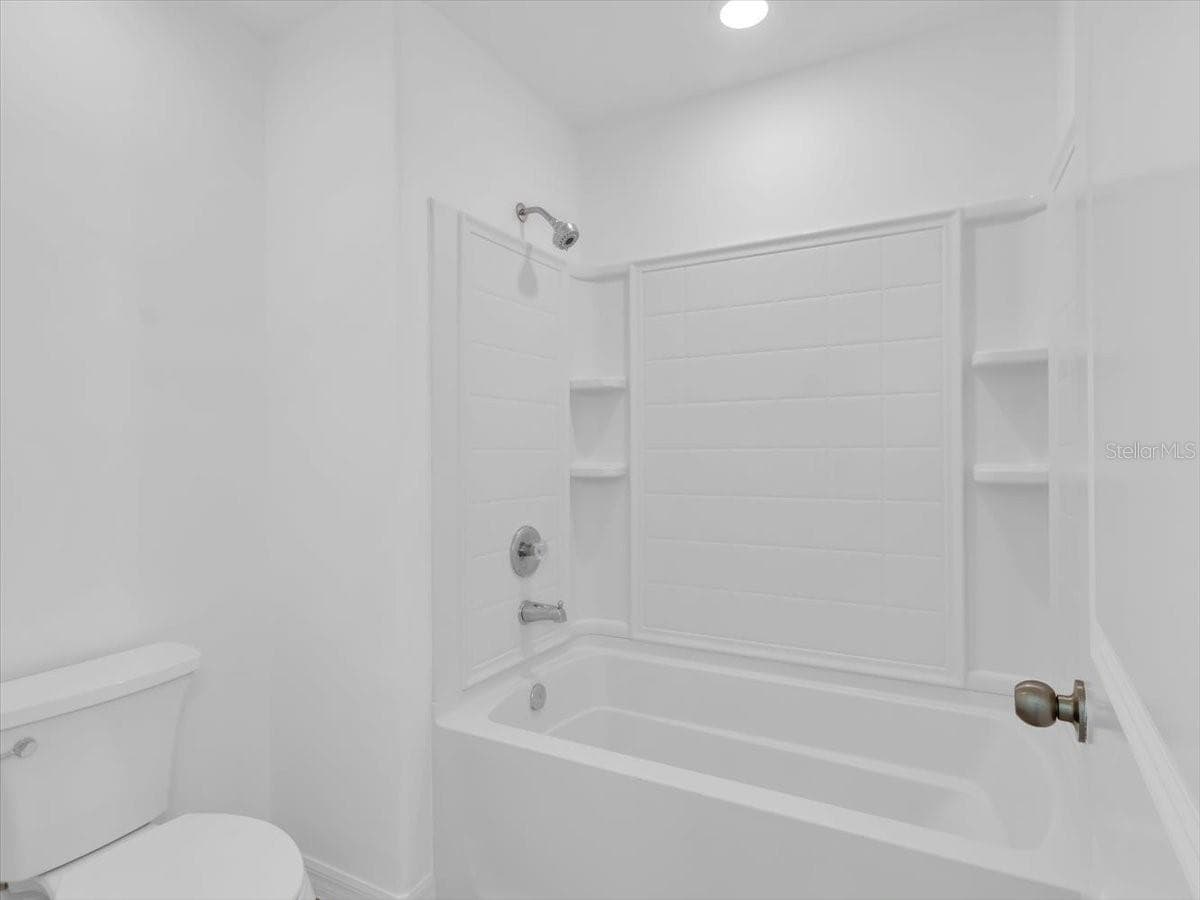 Single Family Residence at 4924 REFLECTING POND CIR, WIMAUMA, photo 31 of 66