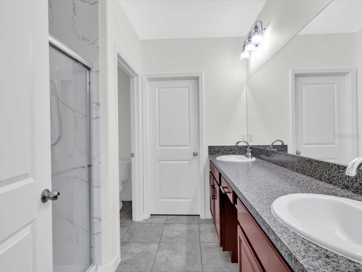 Single Family Residence at 4924 REFLECTING POND CIR, WIMAUMA, photo 35 of 66