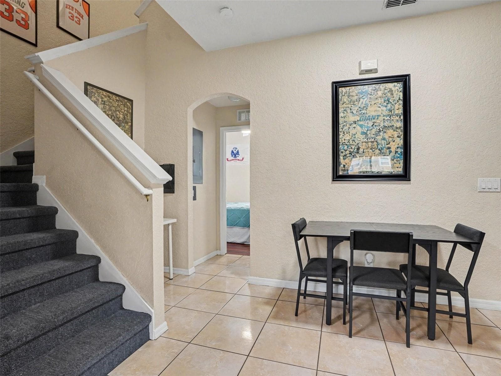 Townhouse at 234 CAMBRIA AVE, DAVENPORT, photo 5 of 13