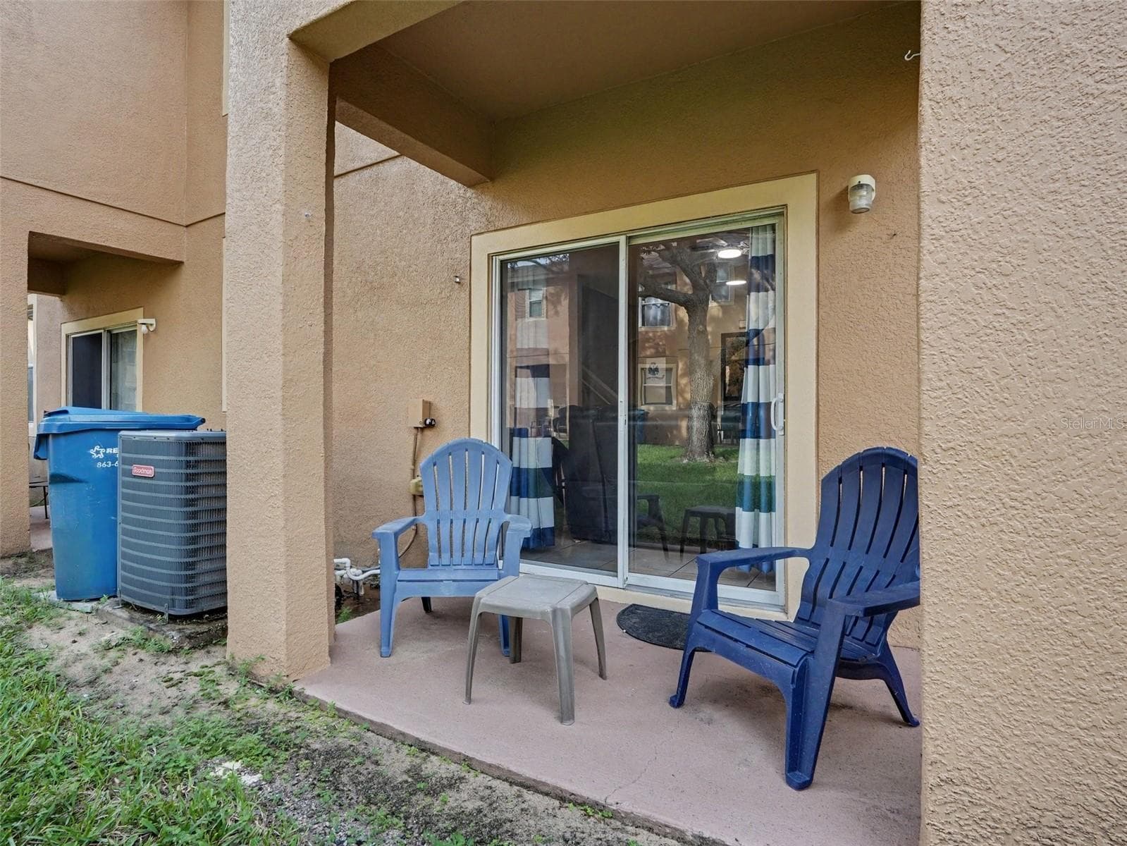 Townhouse at 234 CAMBRIA AVE, DAVENPORT, photo 12 of 13