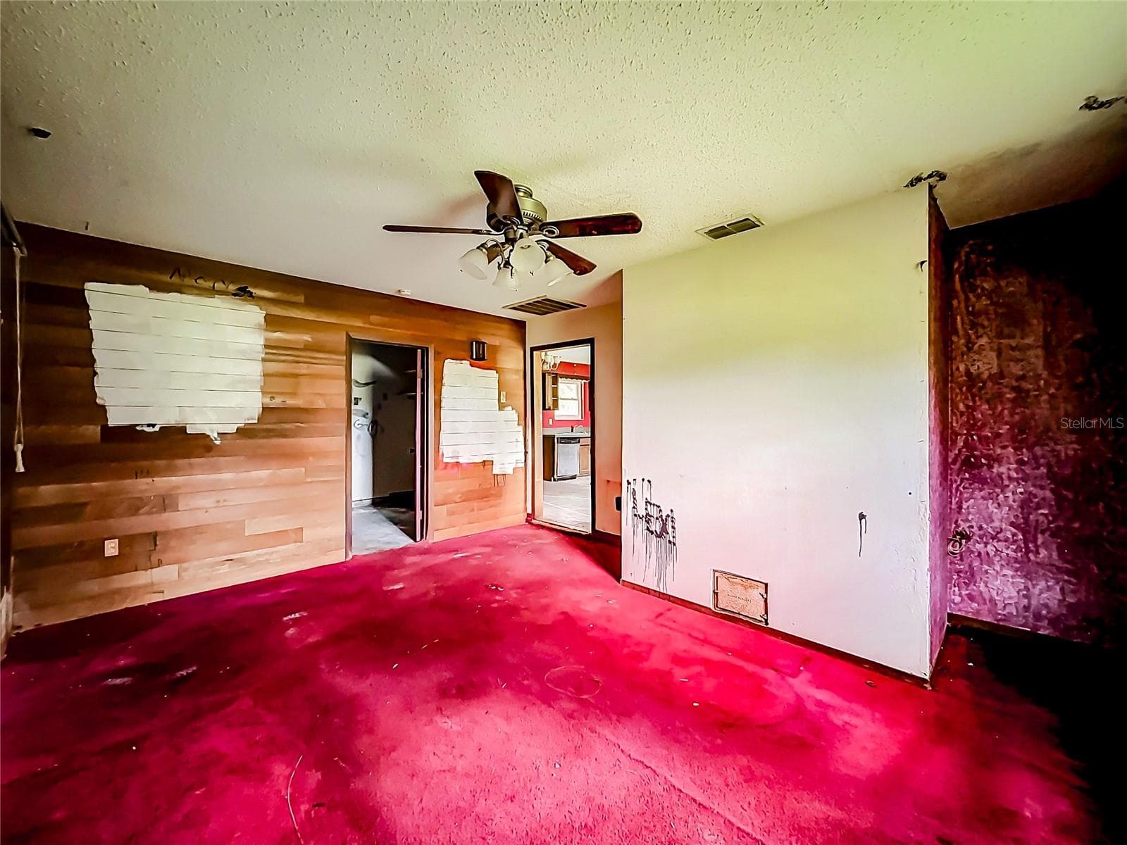 Single Family Residence at 40105 PALM ST, LADY LAKE, photo 17 of 52