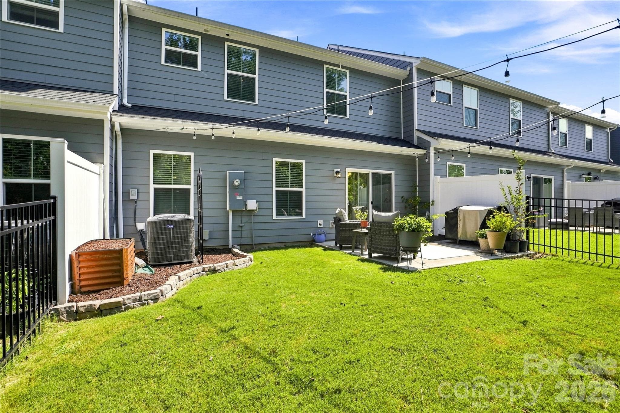 Townhouse at 6311 Ashton Park Drive, Denver, photo 39 of 41