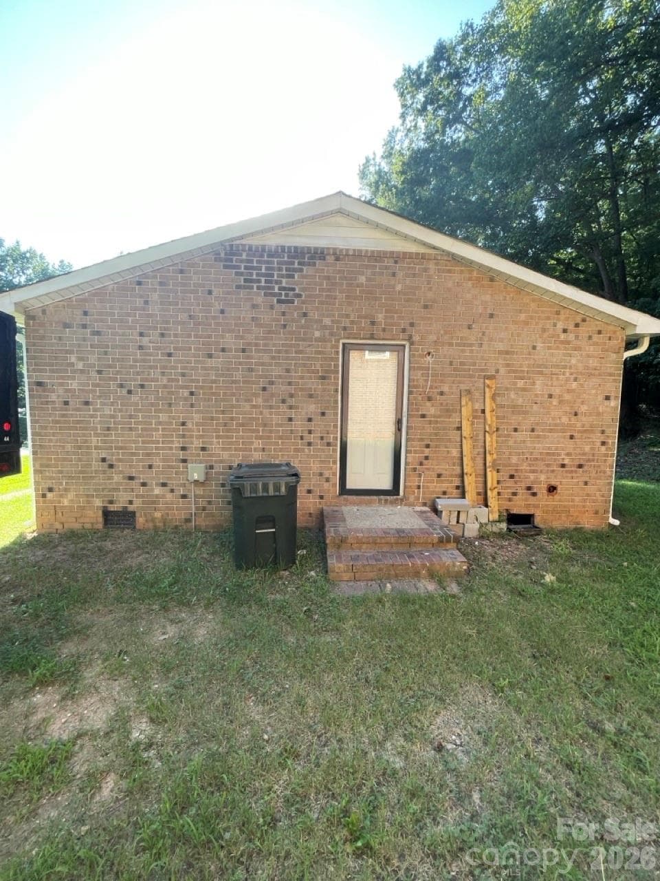 Single Family Residence at 133 Hickory Lane, York, photo 17 of 18