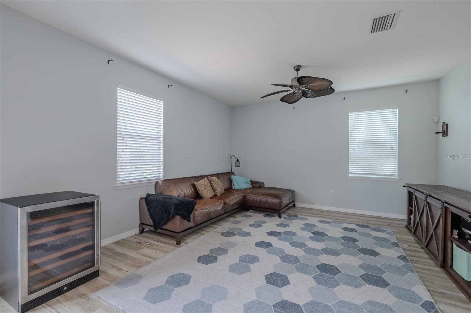 Single Family Residence at 12206 FAIRLAWN, RIVERVIEW, photo 9 of 52