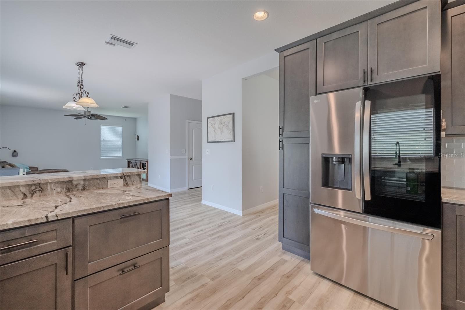 Single Family Residence at 12206 FAIRLAWN, RIVERVIEW, photo 17 of 52