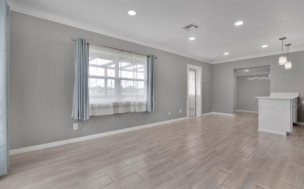 Single Family Residence at 120 PRIMROSE CT, ORLANDO, photo 3 of 43