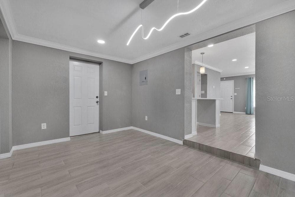 Single Family Residence at 120 PRIMROSE CT, ORLANDO, photo 10 of 43