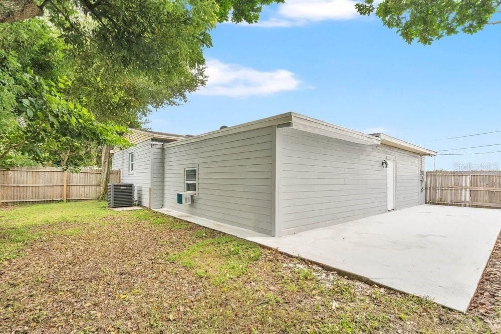 Single Family Residence at 120 PRIMROSE CT, ORLANDO, photo 29 of 43