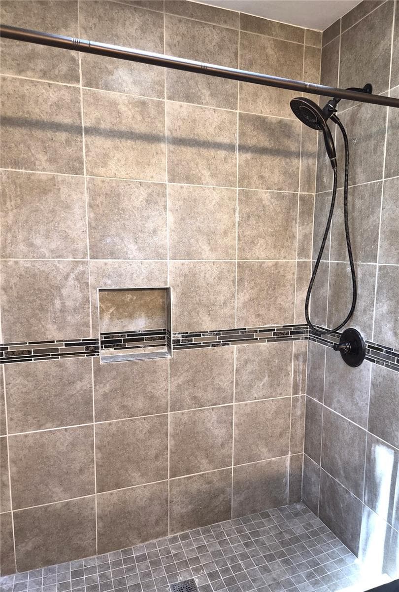 Primary Bath - 9913 W BAY ST, SEMINOLE